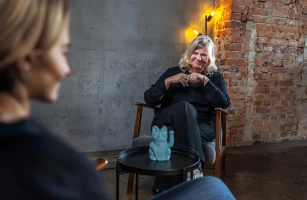 2 Personen. Marketingbegleitung mit Christine.